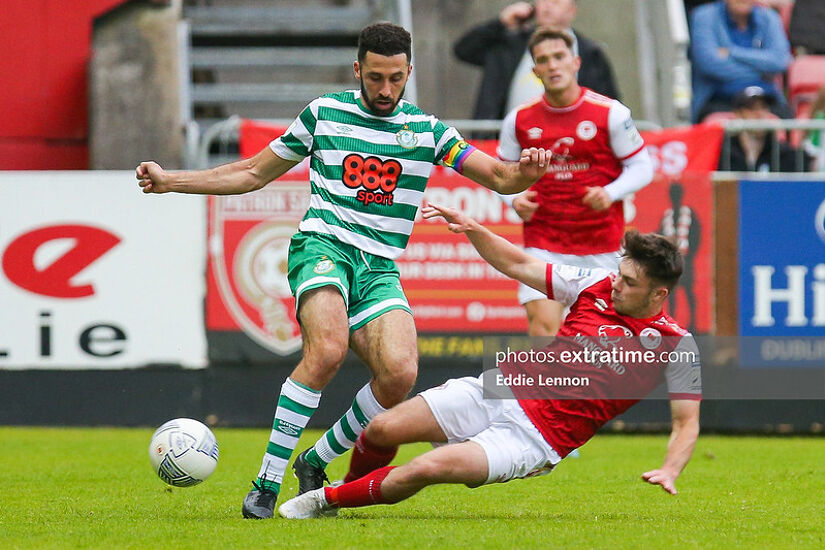 Roberto Lopes (left) in action for Shamrock Rovers