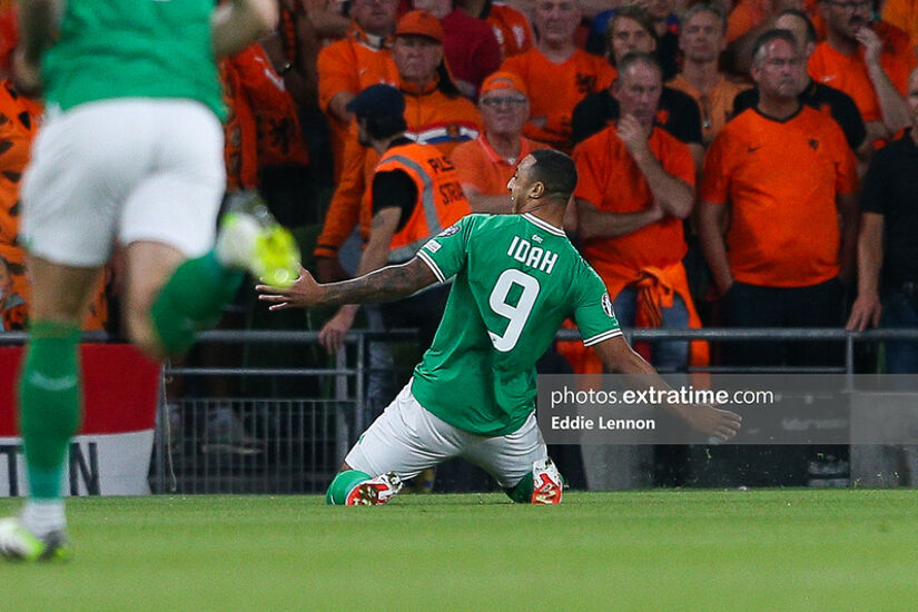 Adam Idah celebrating scoring his early penalty against the Netherlands