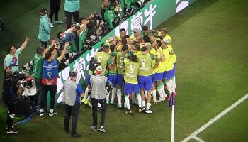 Brazil celebrate their winner over Switzerland