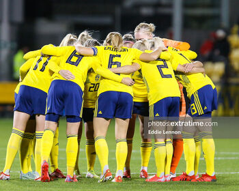 Sweden in a huddle ahead of kick-off in Tallaght against Ireland in the World Cup qualifier in 2021
