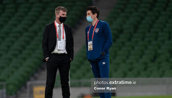 Stephen Kenny speaking with Keith Andrews ahead of kick-off against Luxembourg