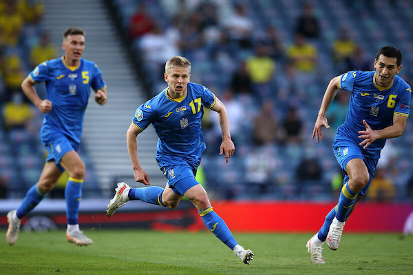Oleksandr Zinchenko of Ukraine celebrates after scoring against Sweden
