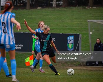 Stephanie Zambra on the ball for Shamrock Rovers in their 1-1 league draw against DLR Waves in March 2024