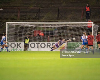 Jenna Slattery slots home a penalty against Rachael Kelly during Galway's 2-1 win over Bohemians at Dalymount Park on Saturday, 15 October 2022.