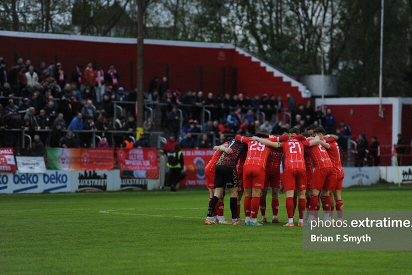 Shelbourne in a huddle ahead of kick-off against Shamrock Rovers in Tolka Park on Monday 22 April 2024