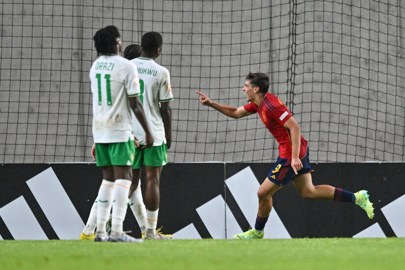 Marc Guiu Paz of Spain celebrates after scoring his side's second goal during the UEFA European Under-17 Championship Finals 2023 Quarter-final match between Spain and Republic of Ireland in the Hidegkuti Nándor Stadiom on May 27, 2023 in Budapest, Hungar