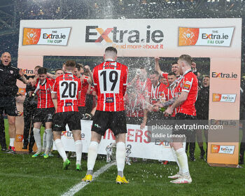 Derry City celebrate winning the FAI Cup after the 2022 final