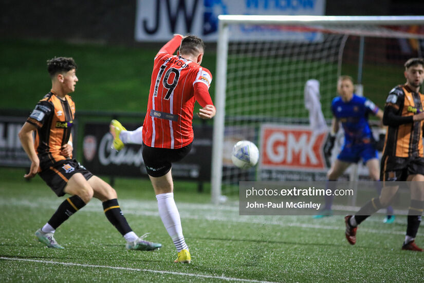 Ryan Graydon gets a shot away in Derry City's win over Dundalk last Novemeber