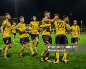 Saints celebrations after goal in Dalymount Park