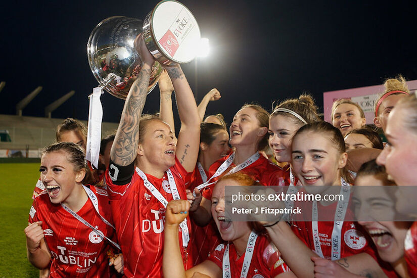 Shels skipper Pearl Slattery lifting the Women's FAI Cup after last year's final win over Athlone Town at Tallaght Stadium