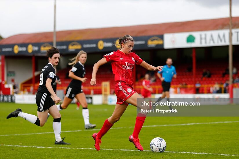 Abbie Larkin in possession during Shelbourne's 2-1 win over Cork City at Tolka Park on Saturday, 1 October 2022.