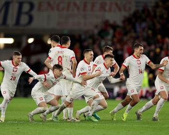 The players of Poland celebrate after victory in the penalty shoot out during the UEFA EURO 2024 Play-Offs Final match between Wales and Poland at Cardiff City Stadium on March 26, 2024 in Cardiff, Wales.