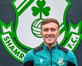 Danny Grant becomes the fifth former Bohemians player in the Hoops squad