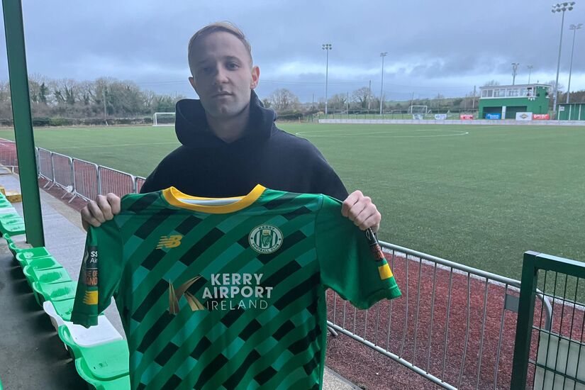 Valerii Dolia signs for Kerry FC