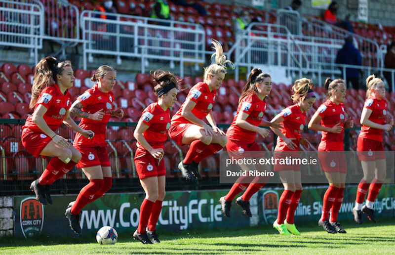 Shelbourne warming up ahead of kick-off in Turner's Cross